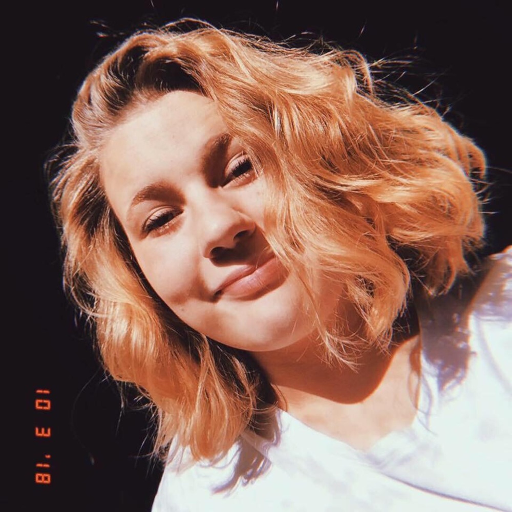 Meet your Posher, Caitlyn